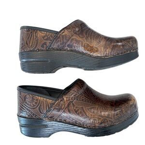 Dansko Professional Clog Nursing Shoe Brown Embossed Leather Size 38 US 7.5 / 8